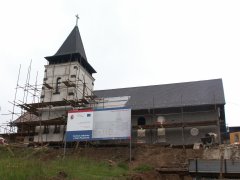 pohled zleva