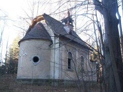 pohled zezadu zleva