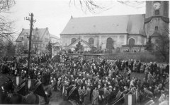 slavnost u kostela