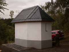 pohled zezadu zprava