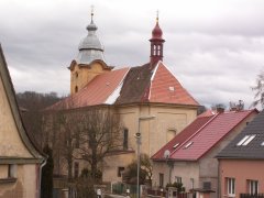 pohled zezadu zprava - oprava střechy