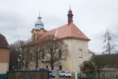 pohled zezadu zprava