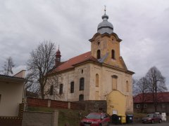 pohled zepředu zleva - oprava střechy