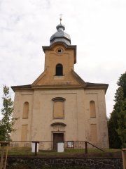 průčelí kostela