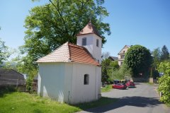 pohled zezadu zleva