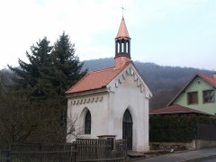 pohled zepředu zleva