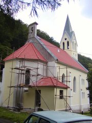 pohled zezadu zleva