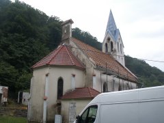 pohled zezadu zleva
