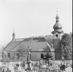 starší foto kostela