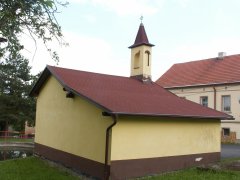 pohled zezadu zleva