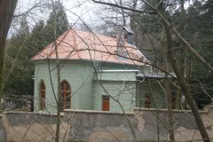 pohled zezadu zleva