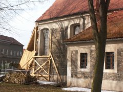 pohled na přední část zprava