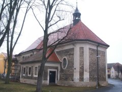 pohled zezadu zprava