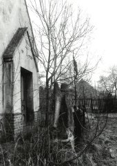 pohled na vchod zleva