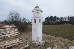 pohled zezadu zleva