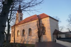 pohled zezadu zprava