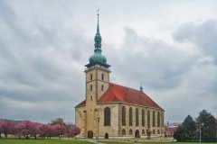 pohled zepředu zprava