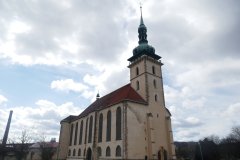 pohled zepředu zleva