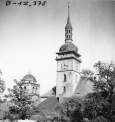 kostel ještě na původním místě