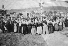 procesí ke kostelu