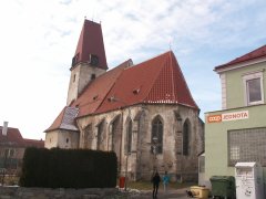 pohled zezadu zprava
