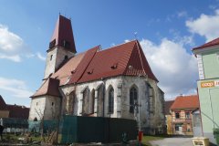 pohled zezadu zprava