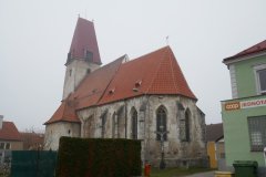 pohled zezadu zprava