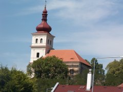 pohled zprava