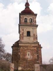průčelí kostela