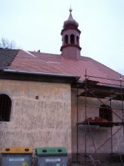 pohled na přední část zleva