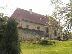 pohled zezadu zleva
