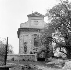 starší foto kostela