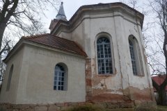 pohled zezadu zprava