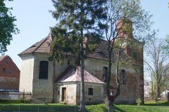 pohled zezadu zleva