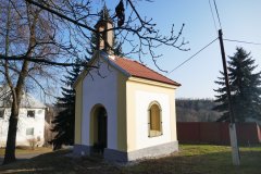 pohled zepředu zprava