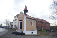 pohled zepředu zprava