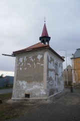 pohled zezadu zleva