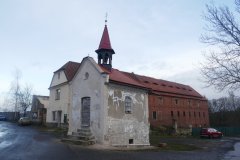 pohled zepředu zprava
