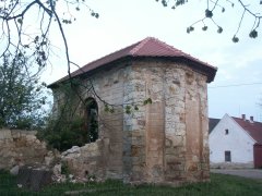 pohled zezadu zprava