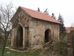 pohled zepředu zprava