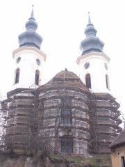 průčelí kostela