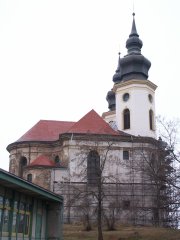pohled zleva