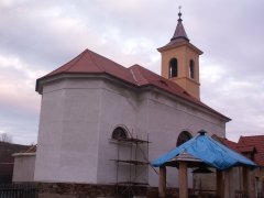 pohled zezadu zleva