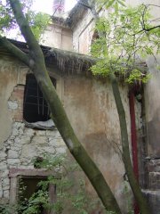 pohled zezadu zprava