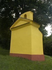 pohled zezadu zleva