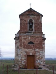 průčelí kostela