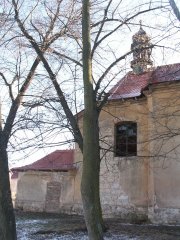 pohled na zadní část zleva