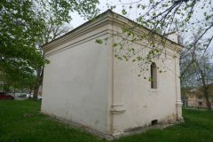 pohled zezadu zleva