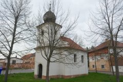pohled zepředu zprava