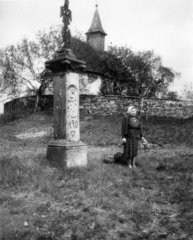 starší foto kaple (v pozadí)